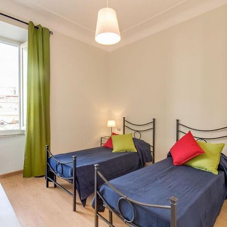Lovely 4-Bedroom Apartment 30M Sangiovanni Metro Rom Exterior foto